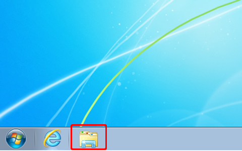 デスクトップ下のタスクバーの、スタートボタン近くにある「エクスプローラー」アイコンをクリックすると、「ライブラリ」が表示される。